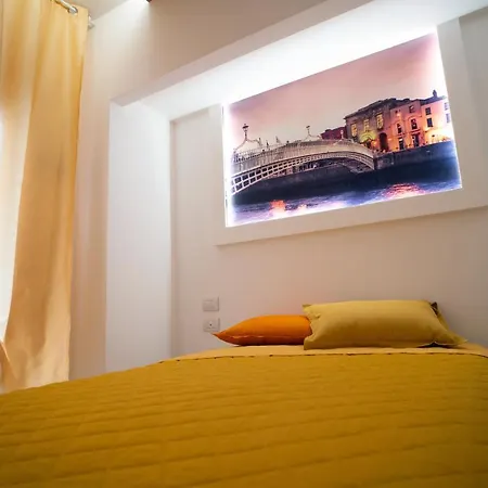 Bed & Breakfast L' Angolo Dei Poeti - *