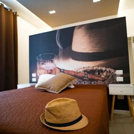 L' Angolo Dei Poeti - 4*