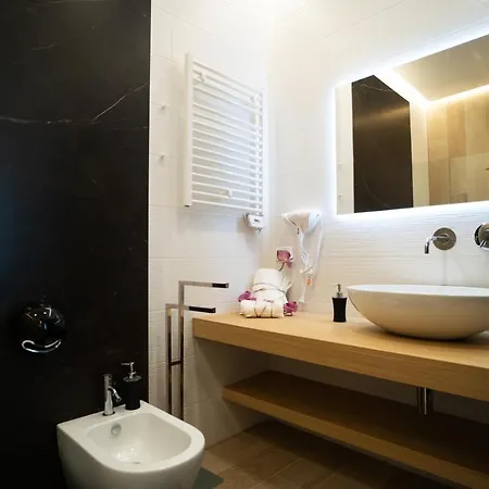 B&B L' Angolo Dei Poeti - 4*