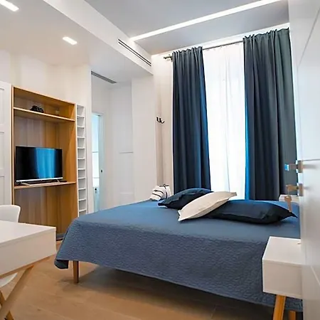 L' Angolo Dei Poeti - Bed & Breakfast Bari