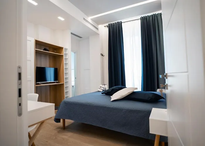 L' Angolo Dei Poeti - Frühstückspension 4*